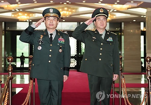 Đầu tháng 6 năm 2013, Chủ tịch Hội đồng tham mưu trưởng Liên quân Hàn Quốc Jung Seung-jo thăm Trung Quốc.